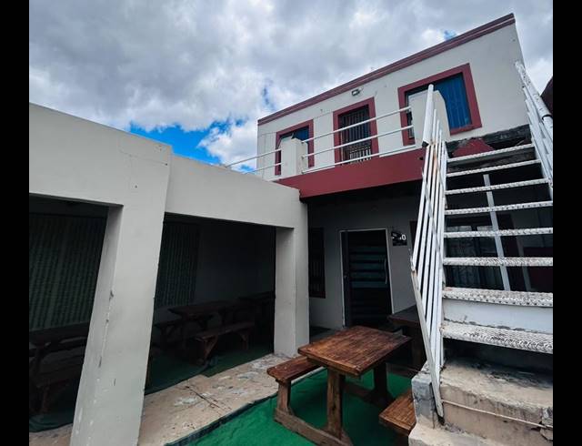 4 BEDROOM FREEHOLD FOR SALE IN GUGULETU